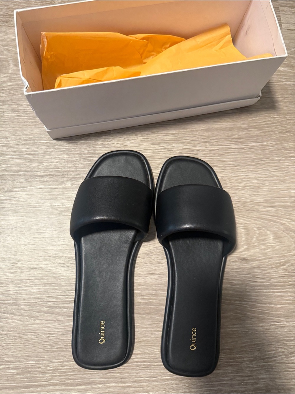 Quince Italian Leather Slide Sandal - W11